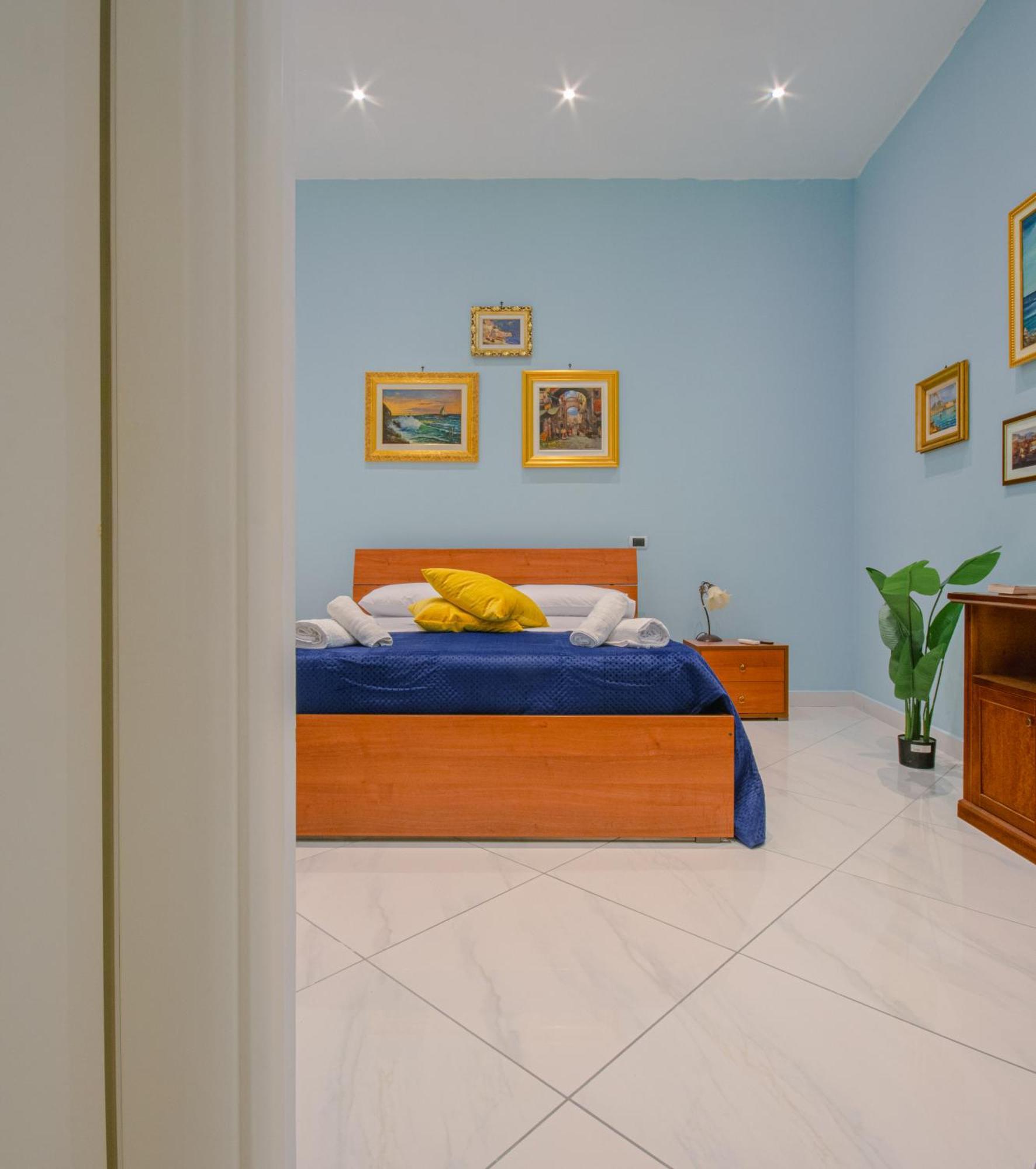 Plebiscito 10 Apartment Naples